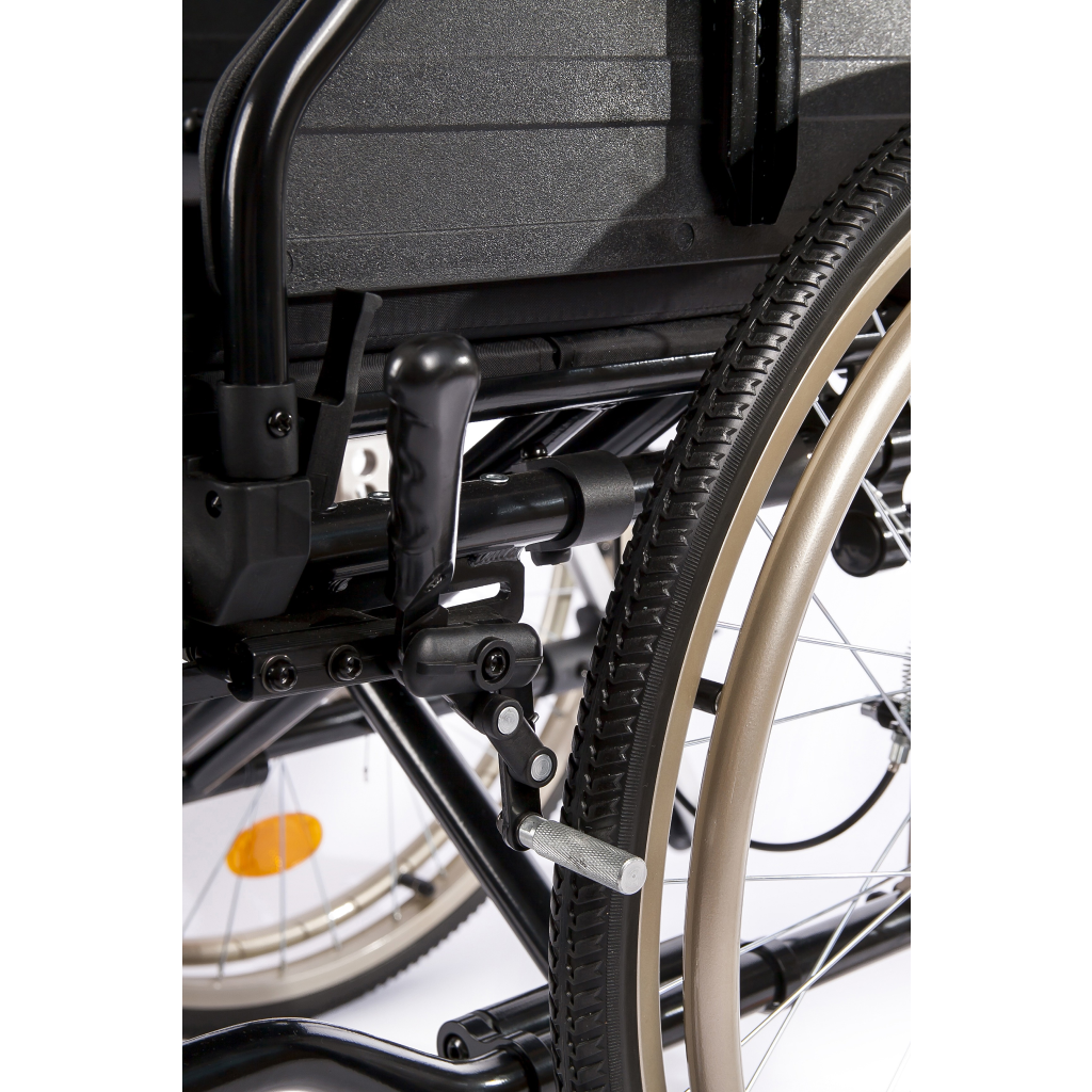 Carucior handicap pe structura usoara Ortomobil Lightman Comfort Plus 040452